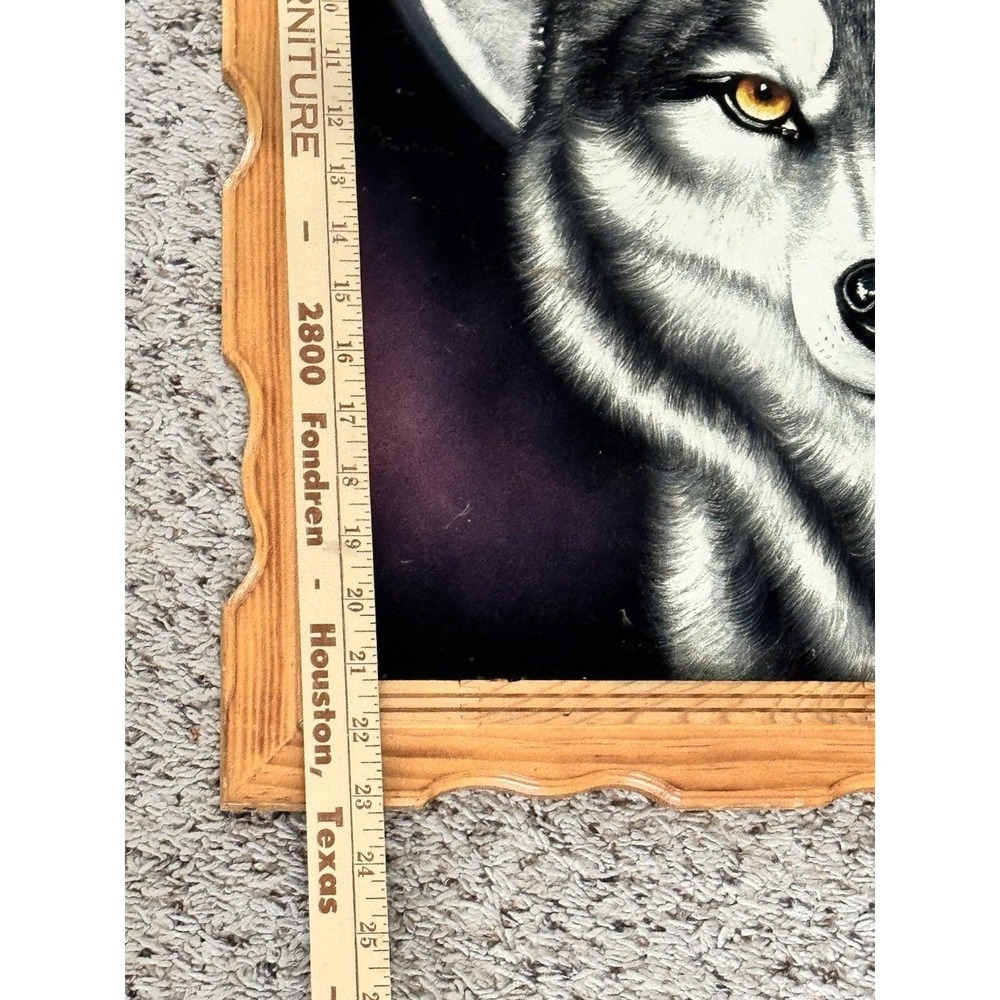 Vintage Oil Painting on Velvet Wolf Mexican Folk Art Velvet Artwork SIGNED 25x19 - Picture 7 of 10